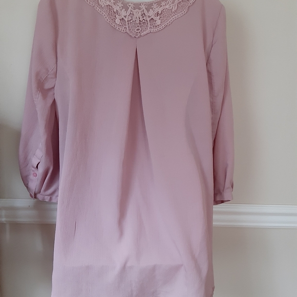 Pretty blouse - Picture 5 of 7